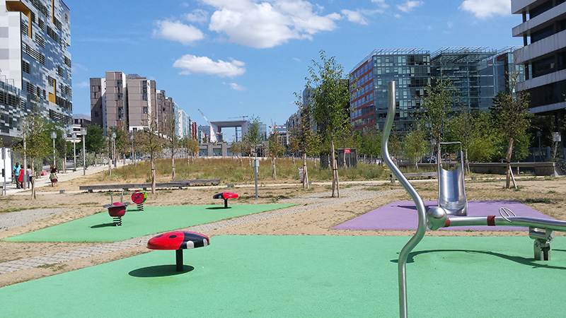 Aménagement paysager et esplanade à Nanterre